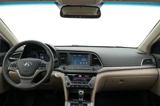 Hyundai Elantra (Avante)