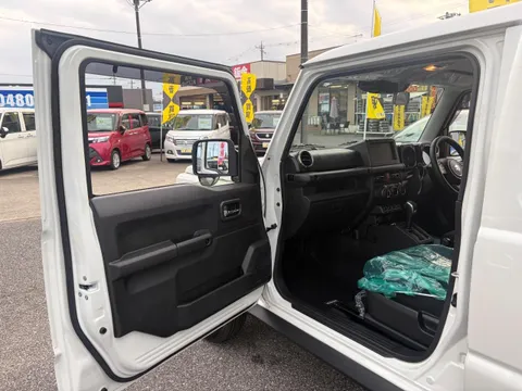 Suzuki Jimny Nomade