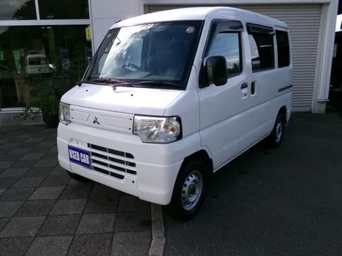 Mitsubishi Minicab Van