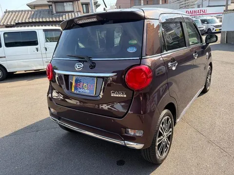 Daihatsu Cast