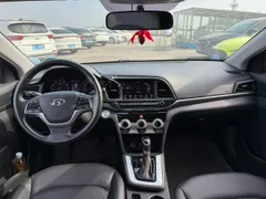 Hyundai Elantra (Avante)