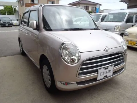 Daihatsu Mira Gino