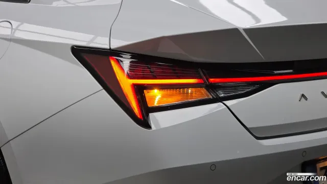 Hyundai Elantra (Avante)