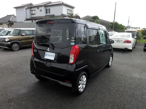 Mitsubishi eK Space