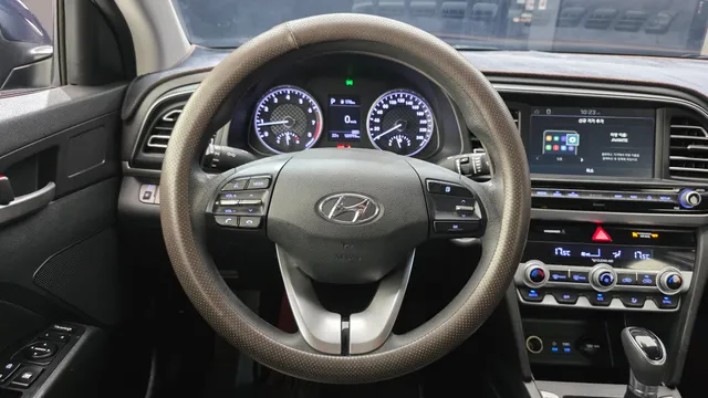 Hyundai Elantra (Avante)