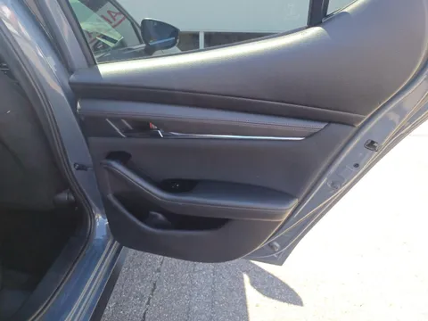 Mazda MAZDA3 Fastback