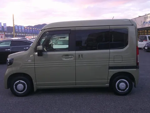 Honda N-VAN Plus Style
