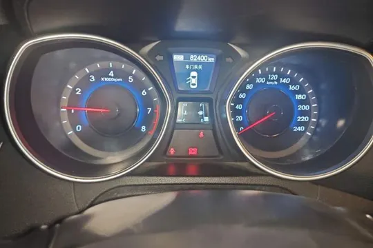 Hyundai Elantra (5th Generation / Langdong)
