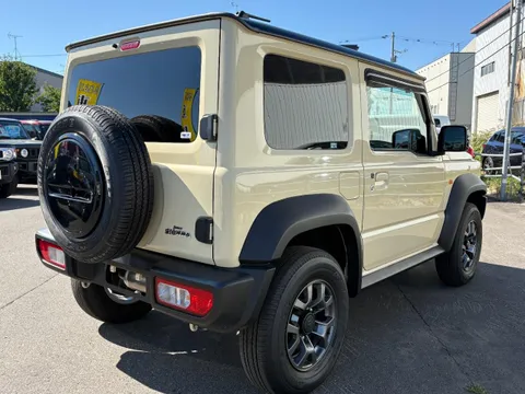 Suzuki Jimny Sierra