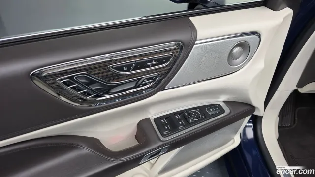 Lincoln Continental