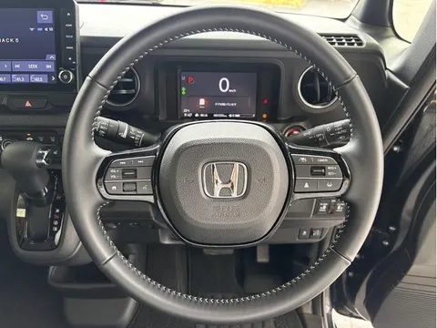 Honda N-BOX Custom