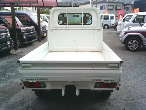 Nissan Clipper Truck
