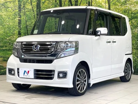 Honda N-BOX Custom