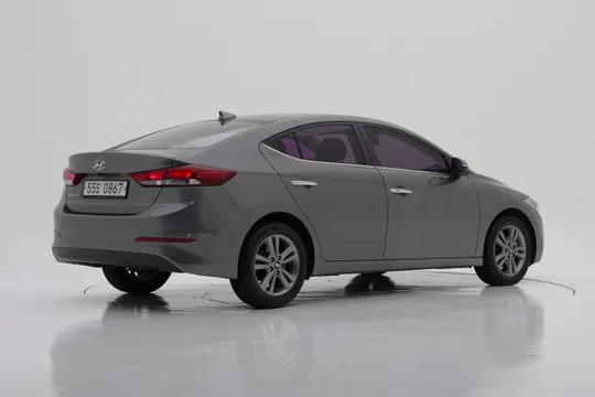 Hyundai Elantra (Avante)