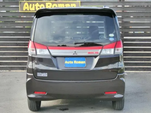 Mitsubishi Delica D:2