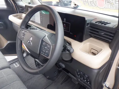 Mitsubishi Delica Mini