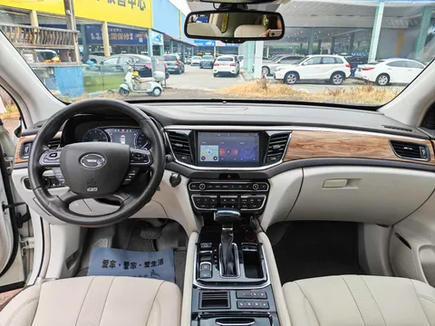 Gac GS8