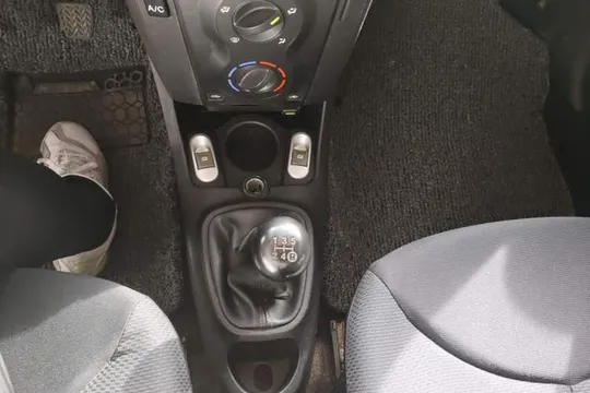 BYD F0