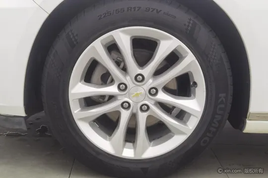 Chevrolet Malibu XL