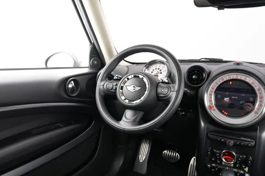 MINI Paceman