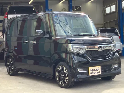 Honda N-BOX Custom