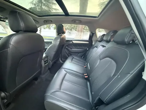 Roewe RX5