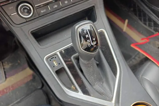 Geely Vision