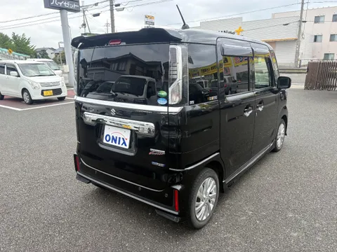 Suzuki Spacia Custom