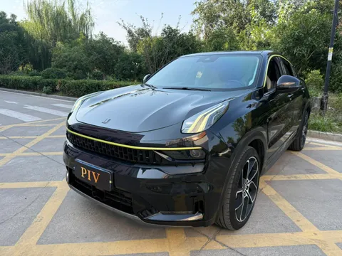 Lynk & Co 05
