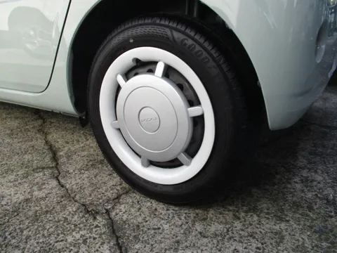 Daihatsu Mira Tocot