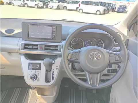 Toyota Pixis Joy