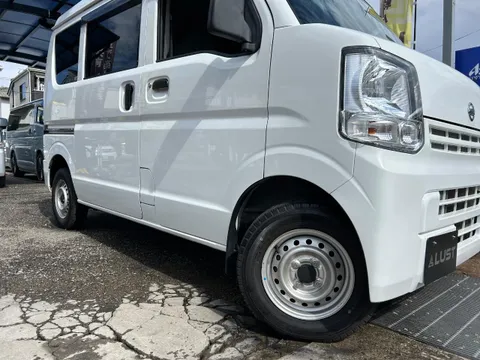Nissan Clipper