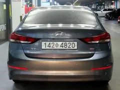 Hyundai Elantra (Avante)