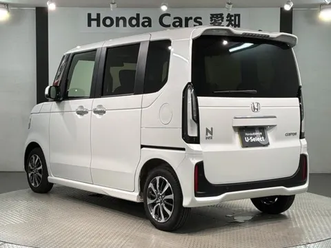 Honda N-BOX Custom