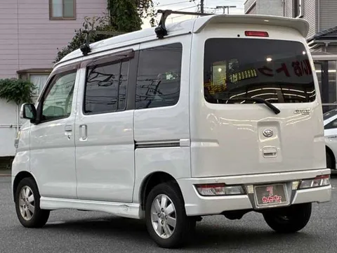 Daihatsu Atrai Wagon
