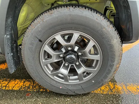 Suzuki Jimny Sierra