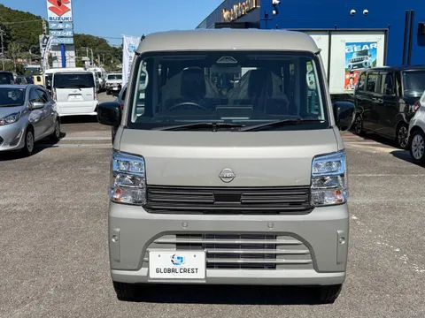 Nissan Clipper Van