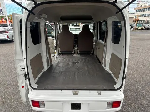 Nissan Clipper