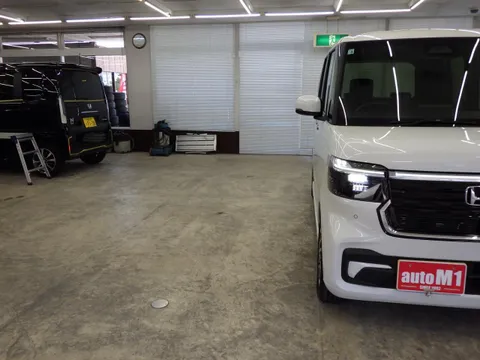 Honda N-BOX Custom