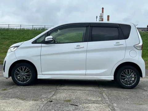 Mitsubishi eK Custom