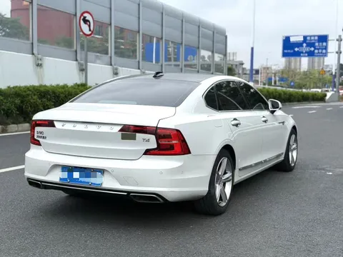 Volvo S90