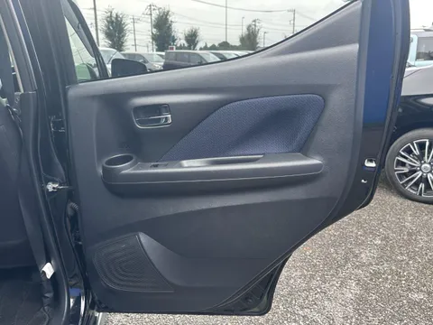 Mitsubishi eK X