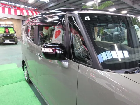 Honda N-BOX Slash