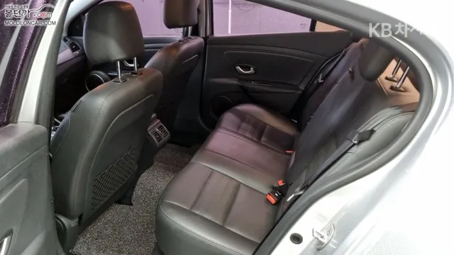 Renault SM3