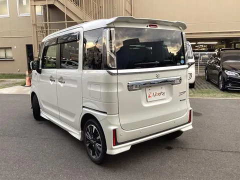 Suzuki Spacia Custom