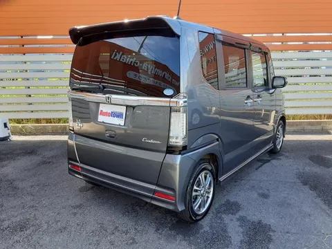 Honda N-BOX Plus Custom