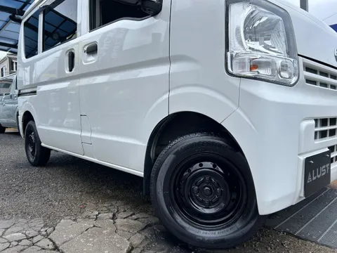 Nissan Clipper