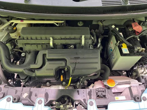 Daihatsu Mira Tocot