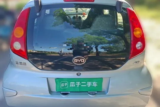 BYD F0