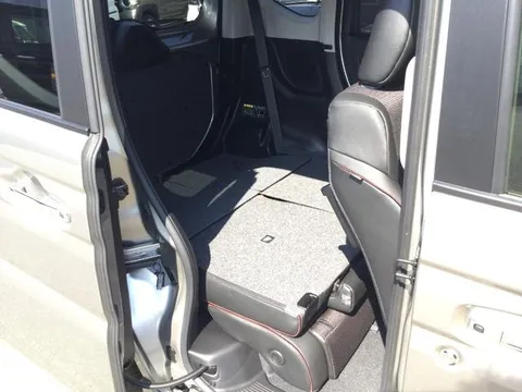 Suzuki Spacia Custom